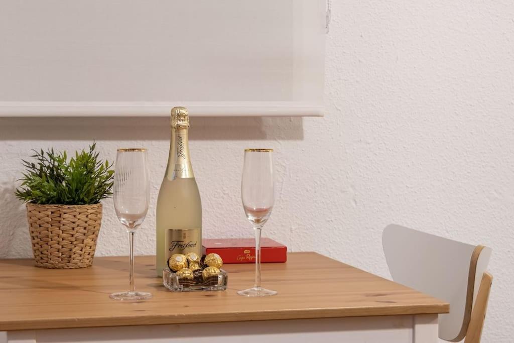 Apartamento Con Terraza A 4 Minutos De La Catedral Granada Exteriér fotografie