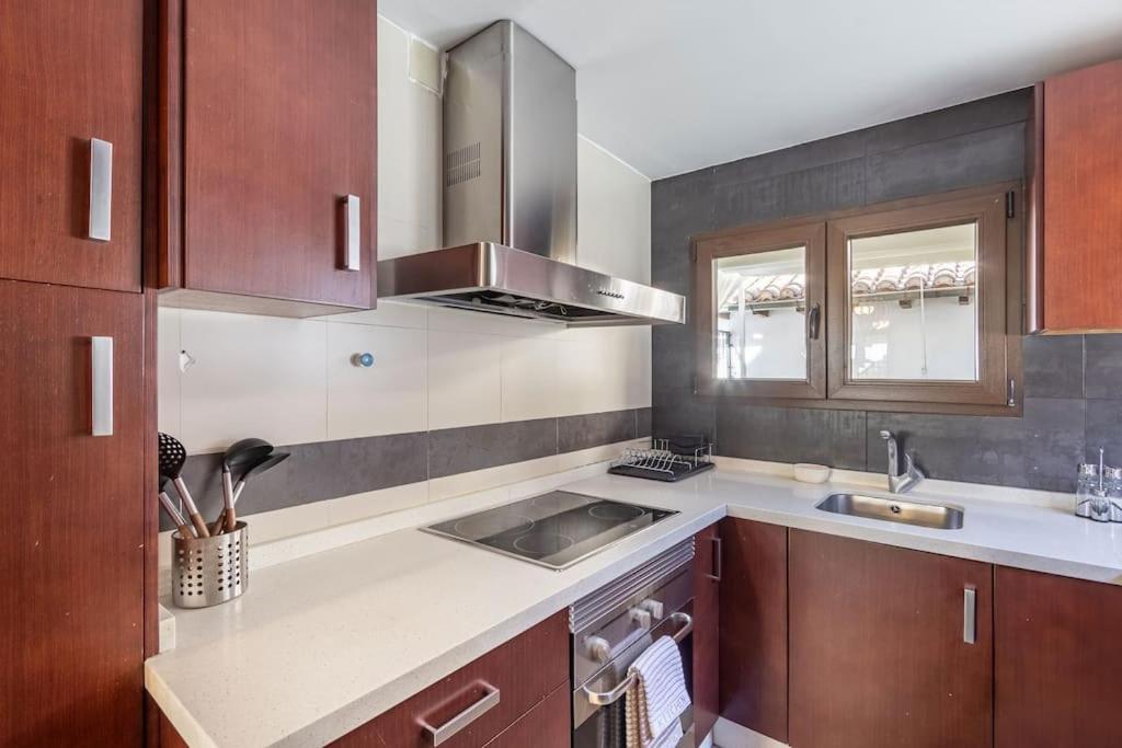 Apartamento Con Terraza A 4 Minutos De La Catedral Granada Exteriér fotografie