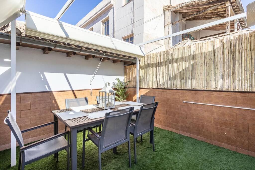 Apartamento Con Terraza A 4 Minutos De La Catedral Granada Exteriér fotografie