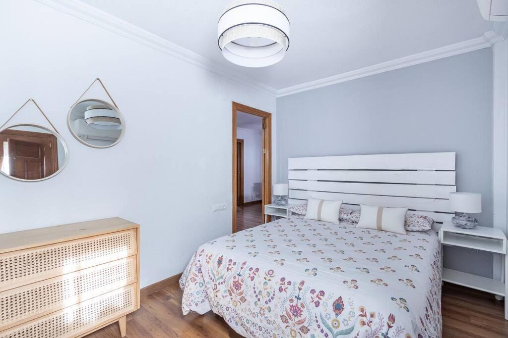Apartamento Con Terraza A 4 Minutos De La Catedral Granada Exteriér fotografie