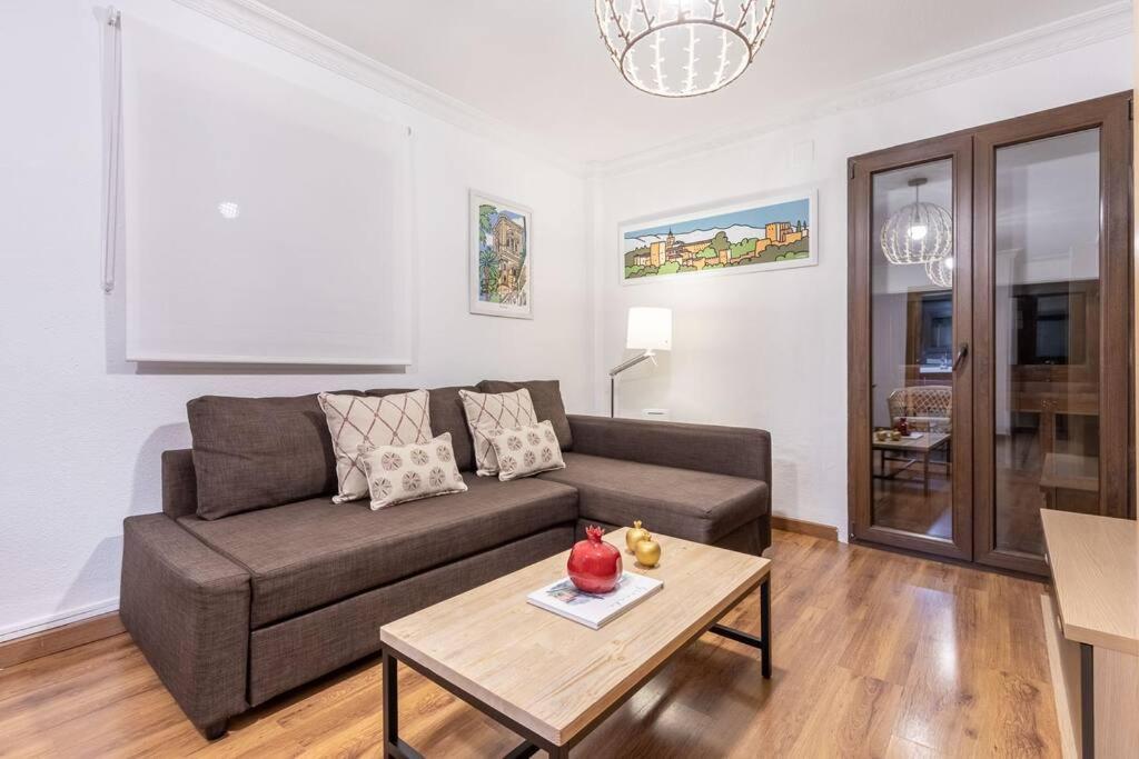Apartamento Con Terraza A 4 Minutos De La Catedral Granada Exteriér fotografie